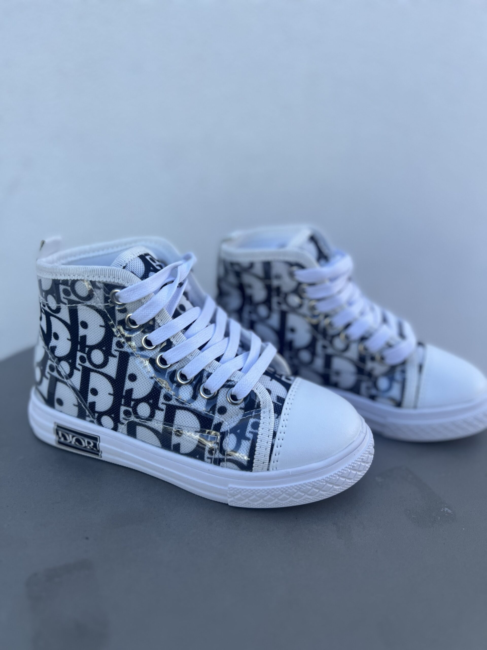 B-23 HIGH TOP