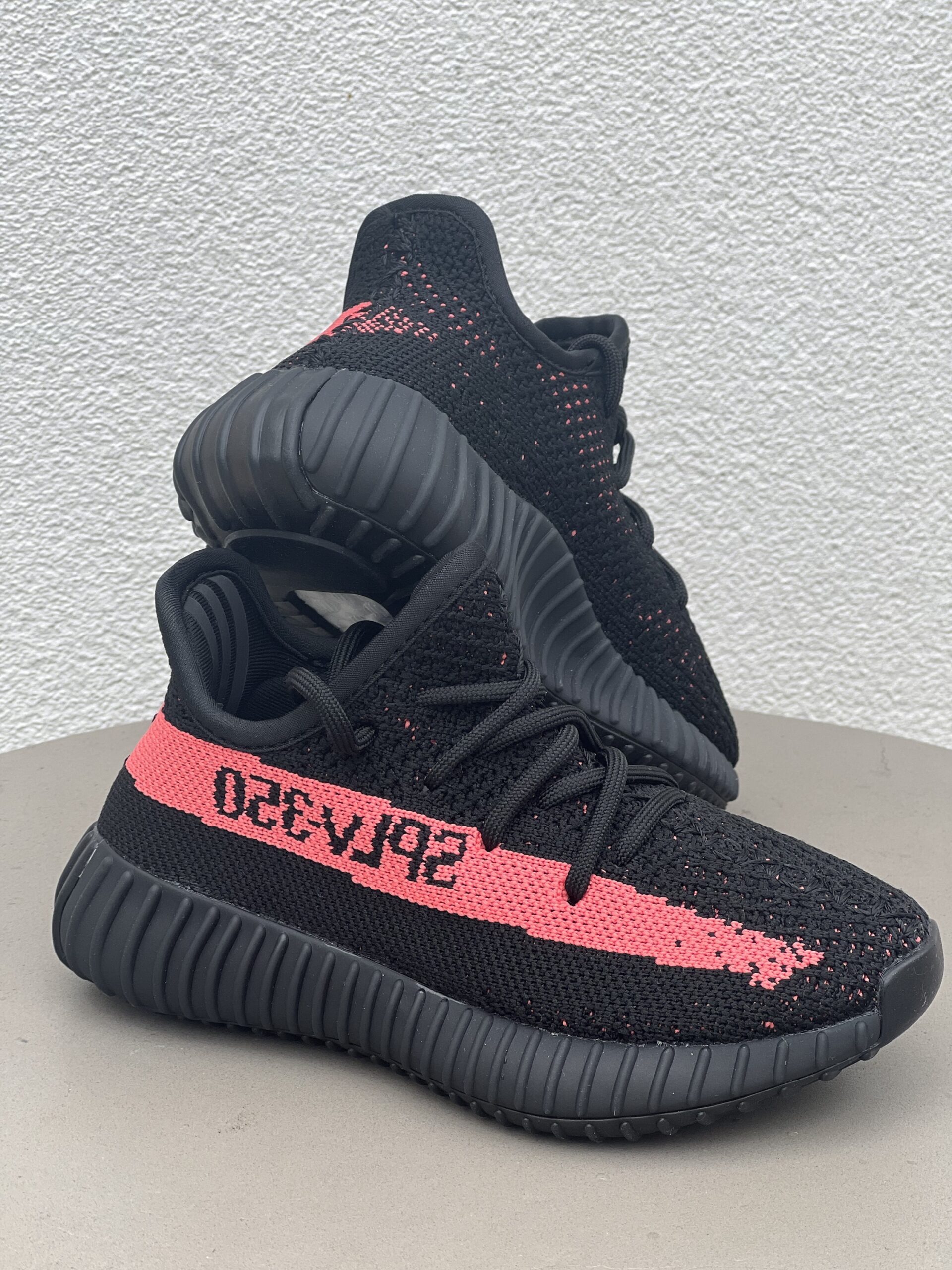 350 SNEAKER BLACK/CORAL
