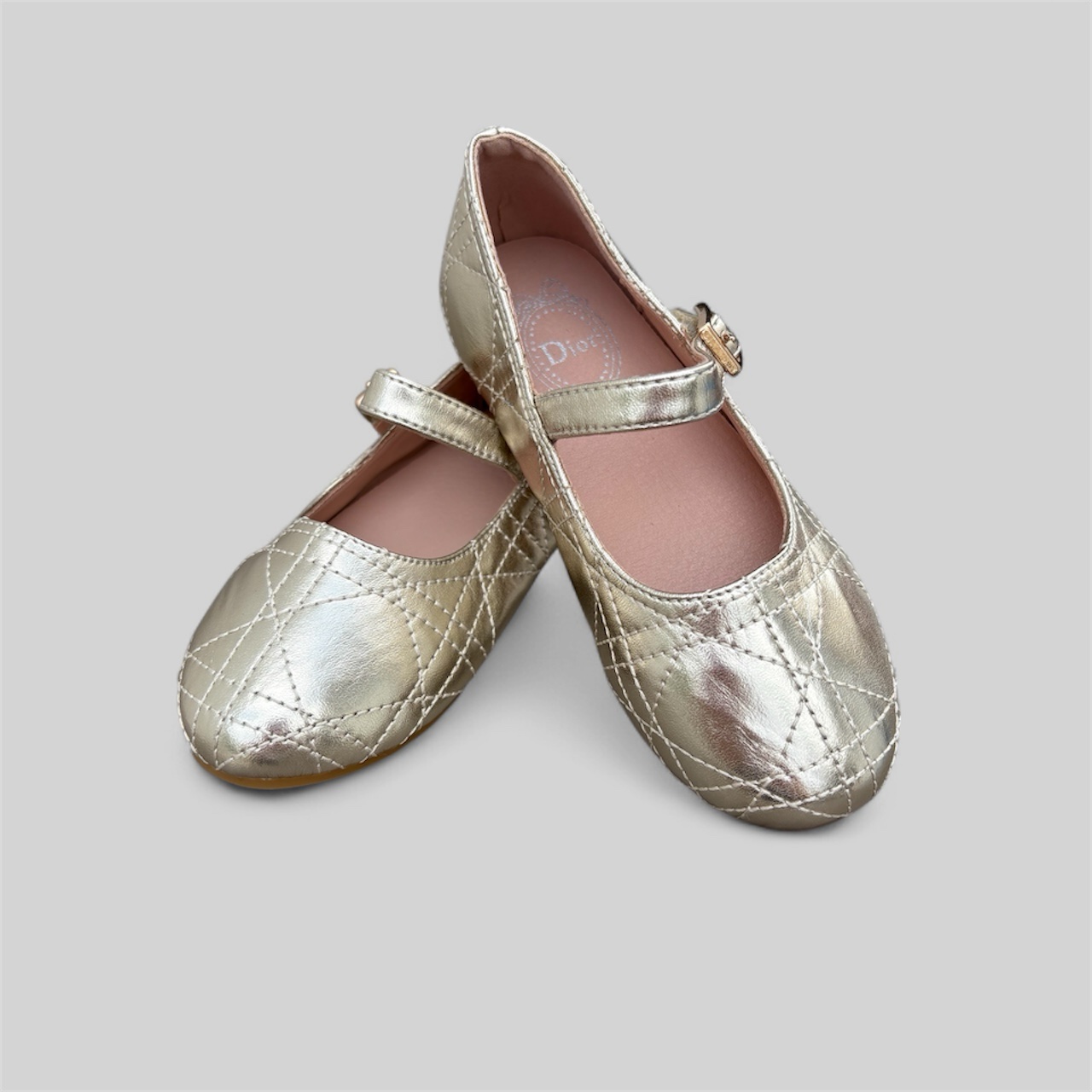 PIROUETTE FLATS