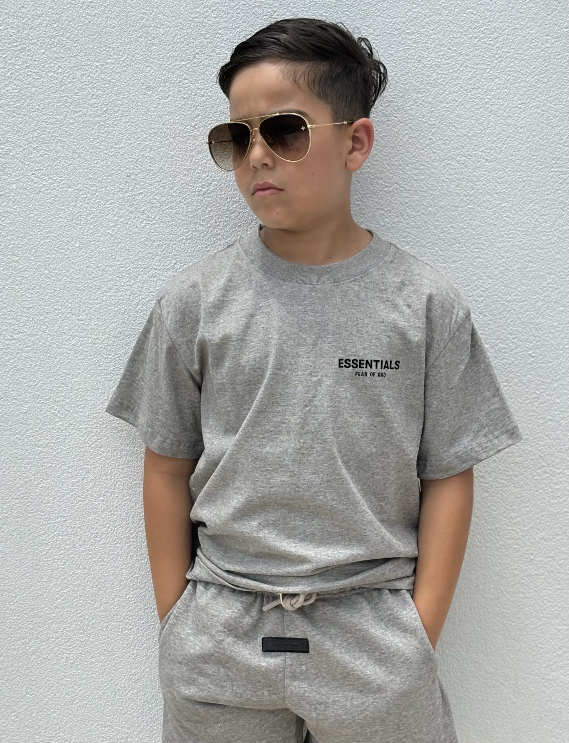 ESSENTIALS ONLY TEE GREY