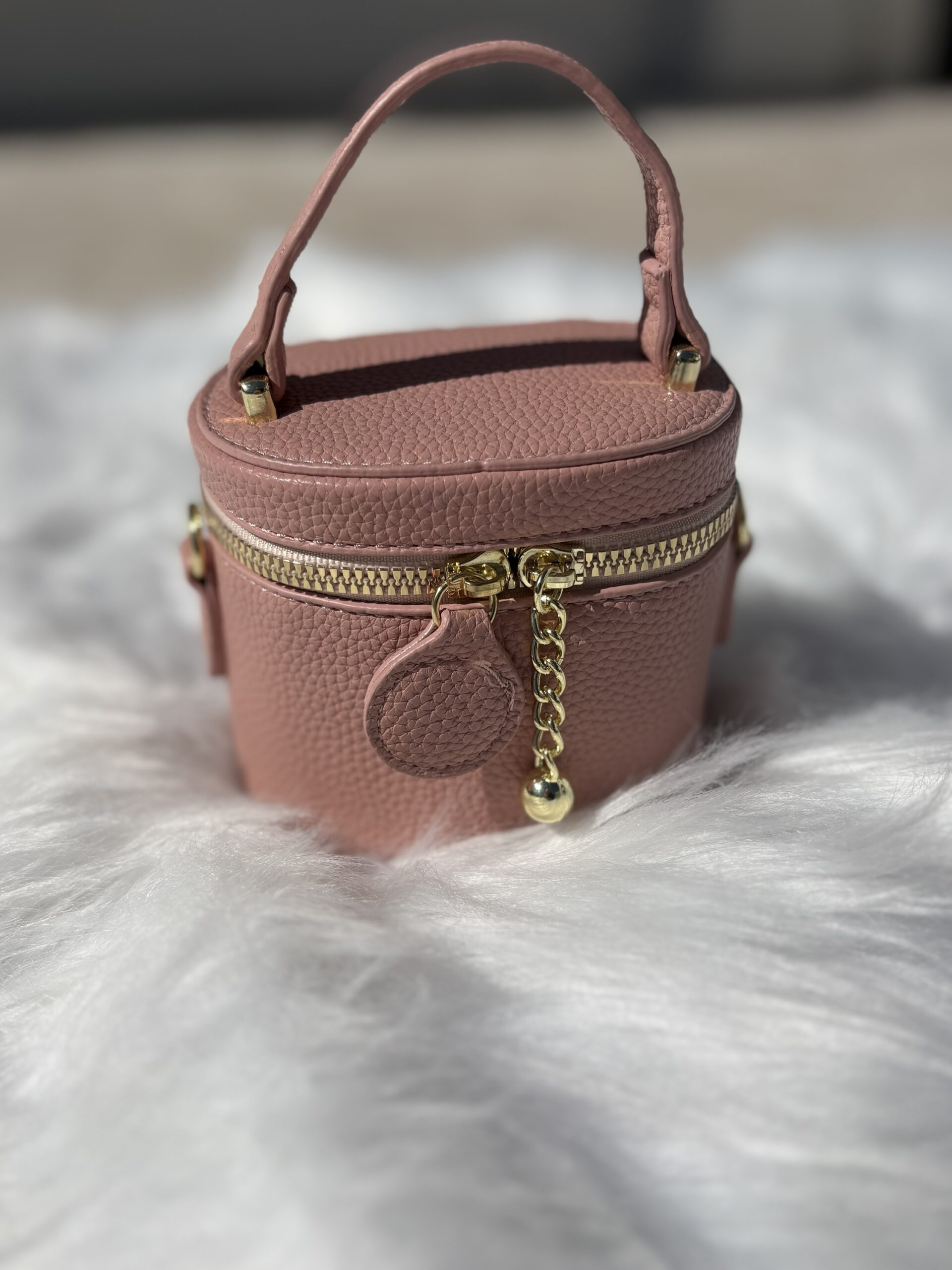 BUCKET BAG