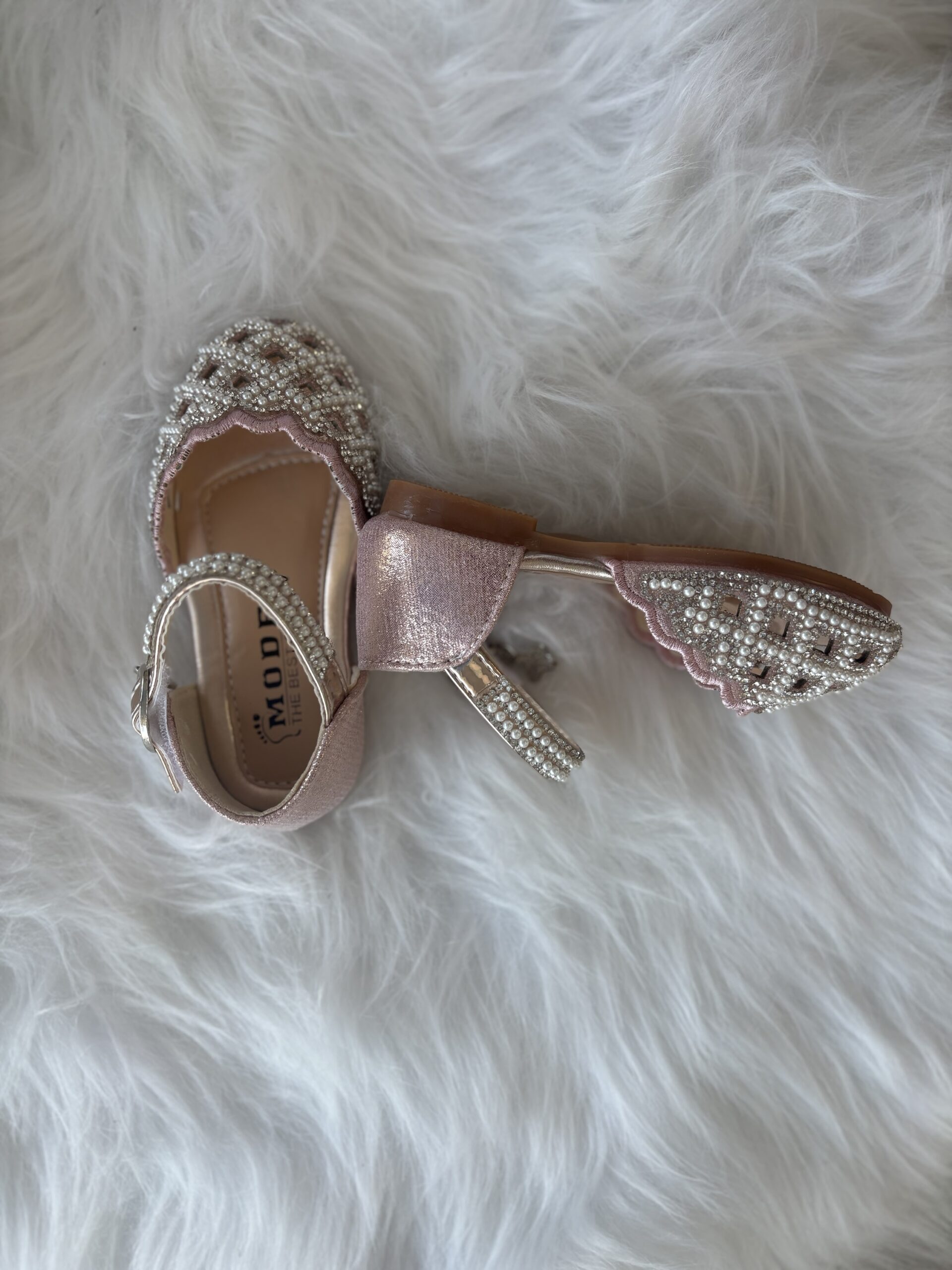 DIAMONDS & PEARLS SHOE