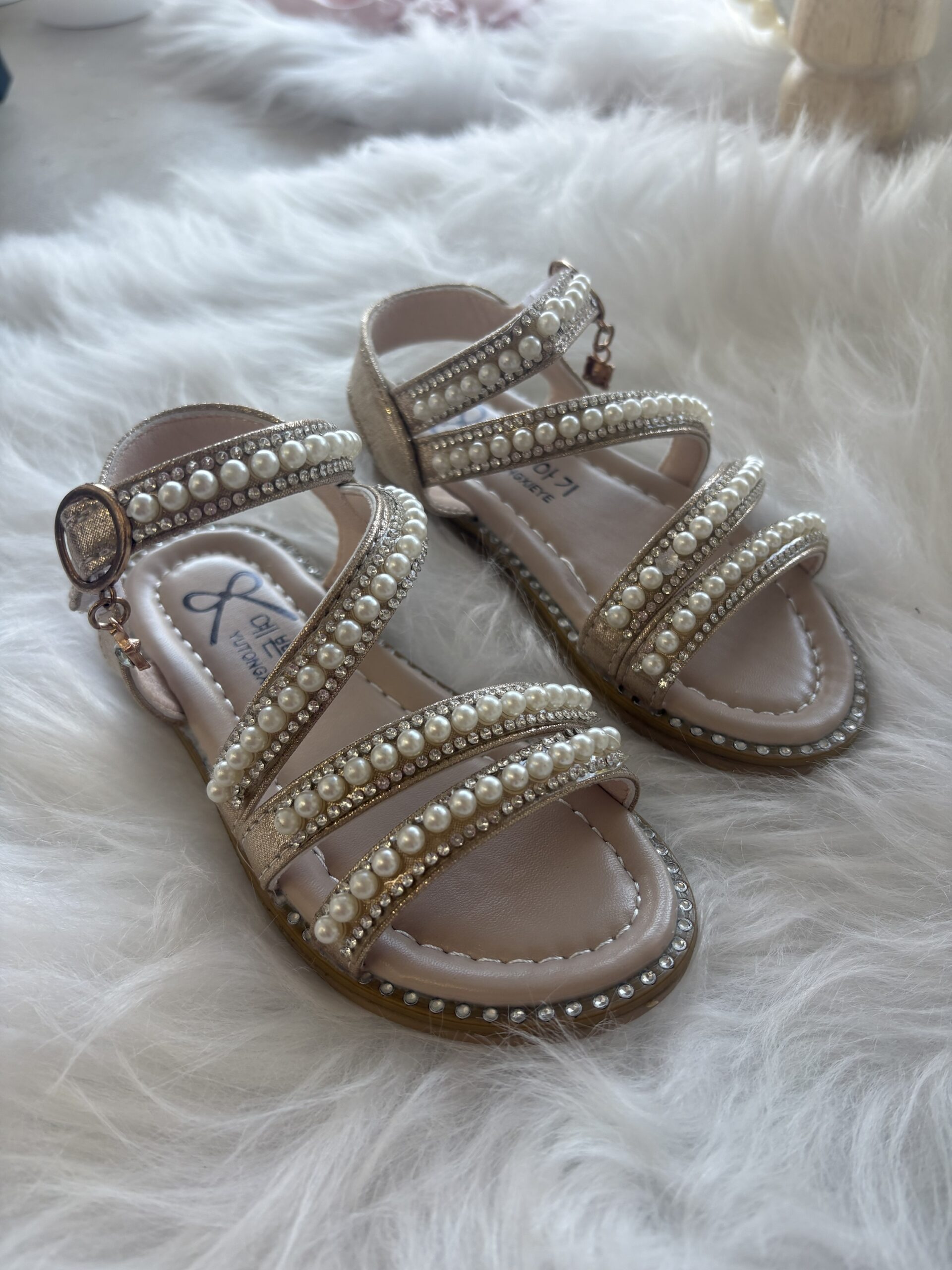 DIAMONDS & PEARLS STRAPPY SHOE