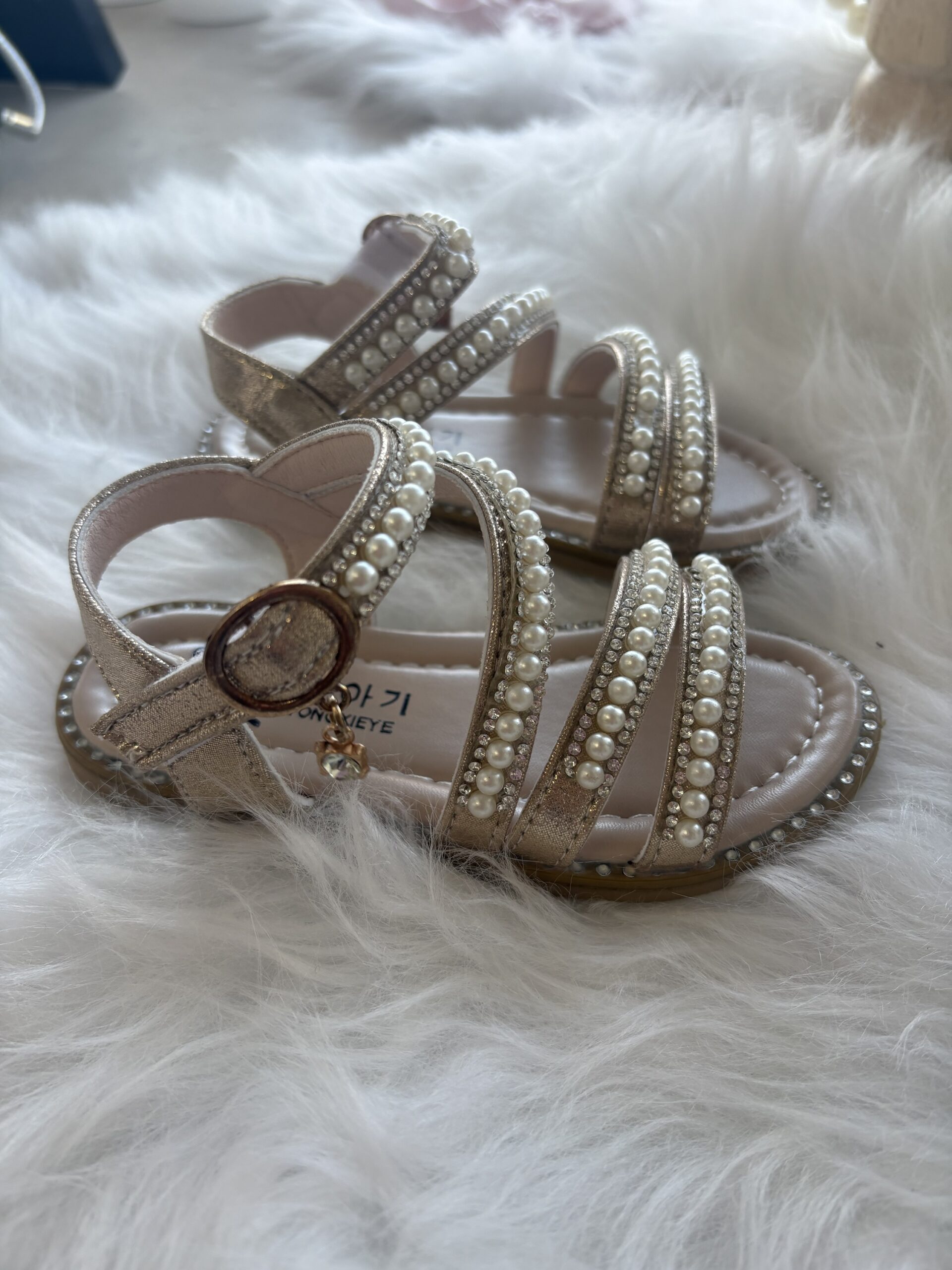 DIAMONDS & PEARLS STRAPPY SHOE