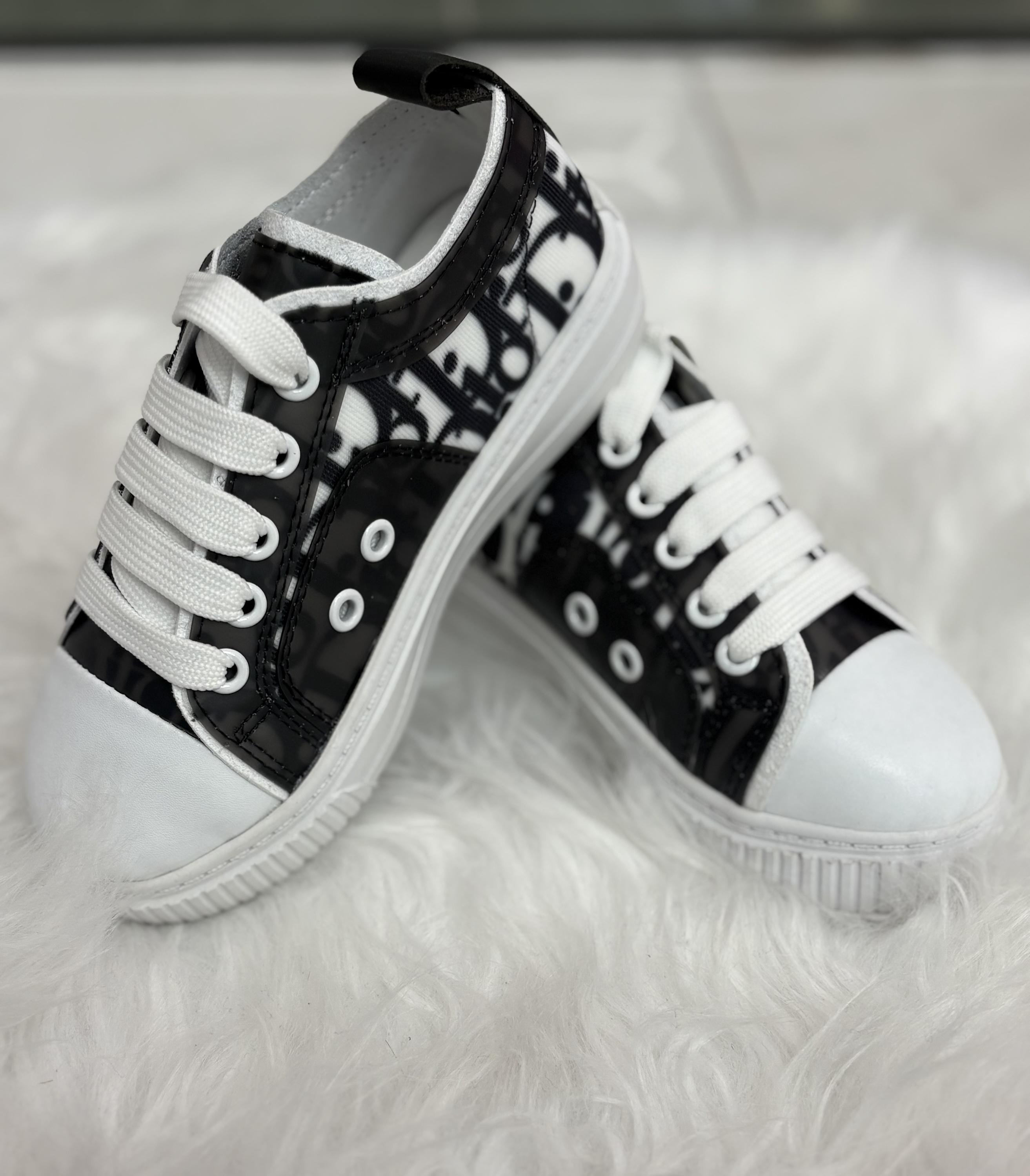 B-23 LEAGUE SNEAKER